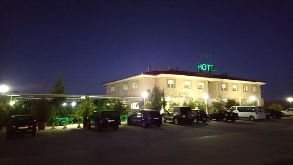 Hotel Restaurante Sostenible La Laguna Бросас Экстерьер фото
