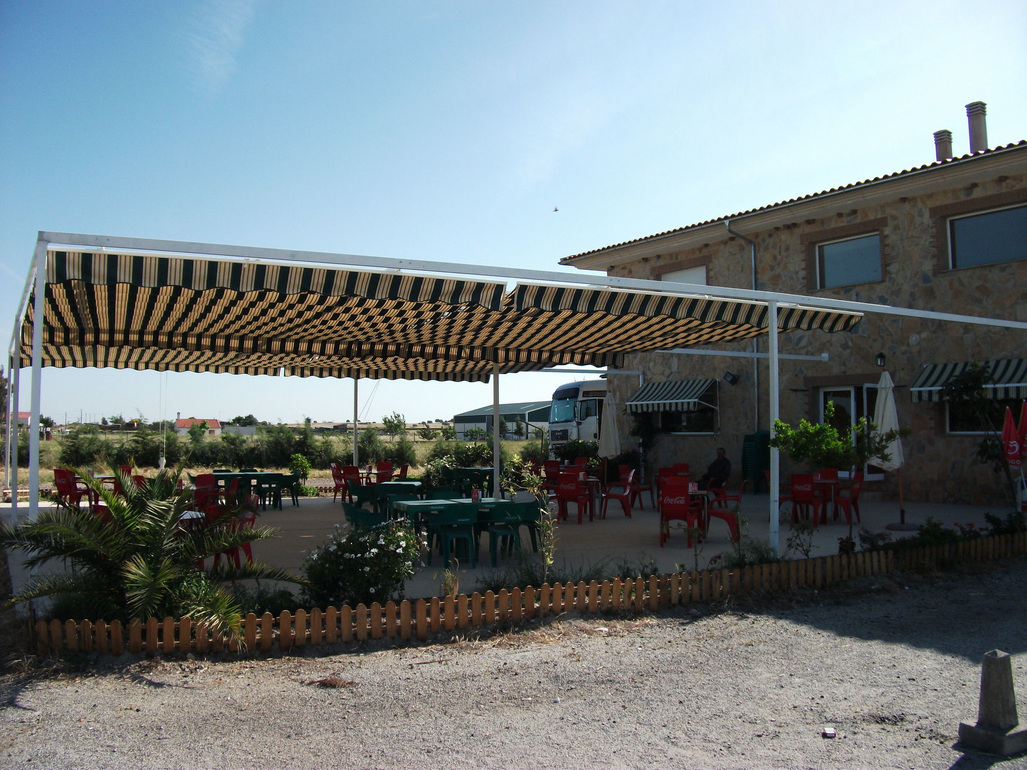 Hotel Restaurante Sostenible La Laguna Бросас Экстерьер фото