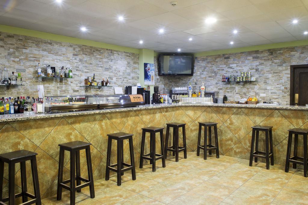 Hotel Restaurante Sostenible La Laguna Бросас Экстерьер фото