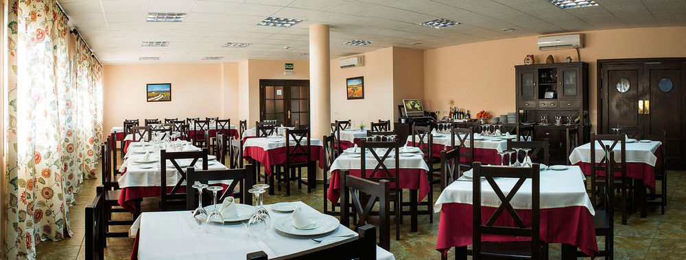 Hotel Restaurante Sostenible La Laguna Бросас Экстерьер фото